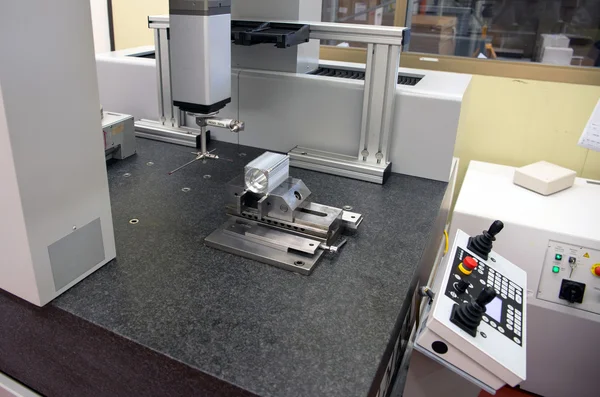 Laboratorio di metrologia in un'azienda manifatturiera — Foto Stock