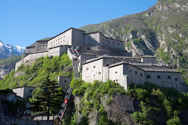 Pevnost Bard, údolí Aosta, Itálie — Stock fotografie