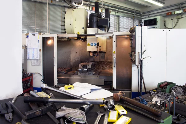 Gereedschapswerktuigen met numerieke besturing Computer (Cnc) — Stockfoto