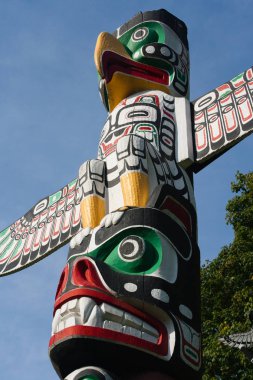 Totem direği ilk ulus insanların kültürel mirasıdır.