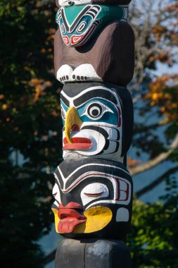 Totem direği ilk ulus insanların kültürel mirasıdır.