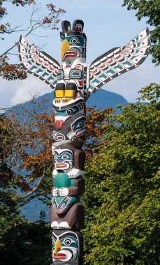 Yerli halkın totemi ilk Milletler benzersiz kültürünü temsil eden