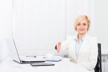 iş kadını el sıkışma, tutun el karşılama jest