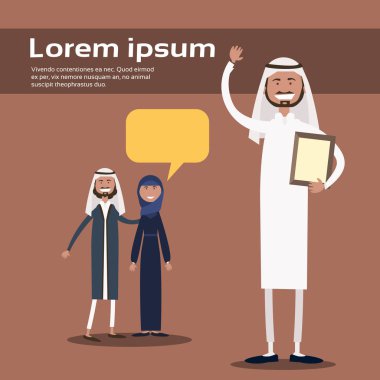 Başarılı Arap iş insanlar grup tutmak sözleşme belgeyi imzala