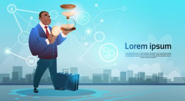 Afrika kökenli Amerikalı iş adamı tutun kum saati son tarih zaman yönetimi kavramı