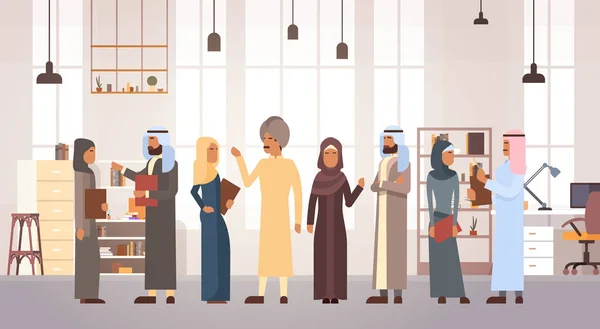 穆斯林人商务男人和女人团队在现代办公 — 图库矢量图片