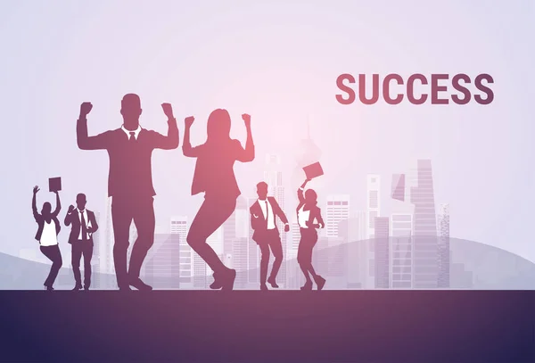 Business People Group siluett glada Håll händerna upp upphöjda armar, företagare konceptet vinnare framgång — Stock vektor