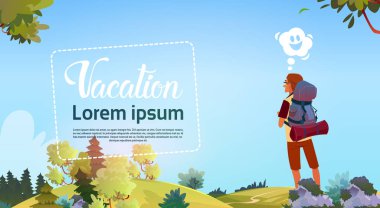 Adam Backpacker zevk macera tatil kavramı üzerinde Hiking görünümü sonbahar orman Traveler