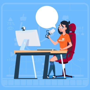 Kız Blogger Bilgisayar Streaming Video Bloglar Creator Popüler Vlog Kanal at Sit