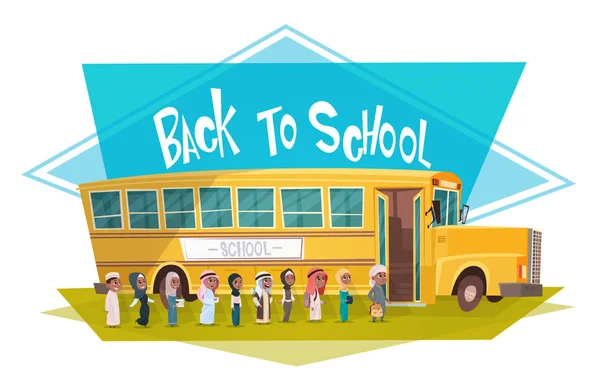 Arabische Schülergruppe zu Fuß zum gelben Bus auf dem Rückweg zur Schule muslimische Schulkinder 1. September — Stockvektor