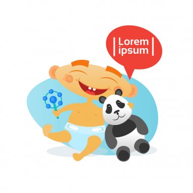Şirin bebek çocuk mutlu kucaklayan ayı Panda oyuncak yürümeye başlayan çocuk çizgi film bebek bezi içinde