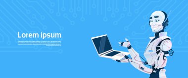 Dizüstü bilgisayar, fütüristik yapay zeka mekanizması teknoloji kullanan Modern Robot