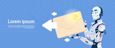 Modern Robot tutun zarf göndererek e-posta iletisi, fütüristik yapay zeka mekanizması teknoloji