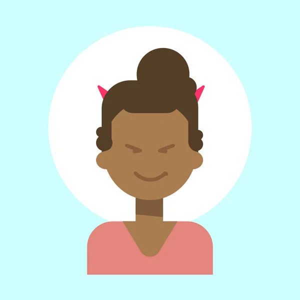 Mujer afroamericana con cuernos del diablo Icono de perfil de emoción, retrato de dibujos animados de mujer Cara sonriente feliz — Vector de stock