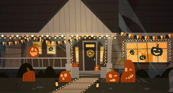 Haus dekoriert für halloween home building front view mit verschiedenen Kürbissen, Fledermäuse Feiertagsfeier Konzept — Stockvektor