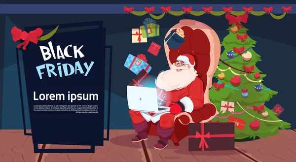 Viernes Negro Navidad y Feliz Año Nuevo Banner Promoción Seasonal Holiday etiqueta de descuento con Sants usando el ordenador portátil — Vector de stock