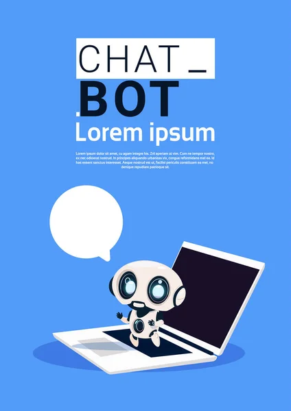 Dizüstü bilgisayar ve tutun konuşma balonu afiş kopya alanı, sohbet eden veya Chatterbot destek hizmet anlayışı ile kullanarak sohbet Bot Robot — Stok Vektör