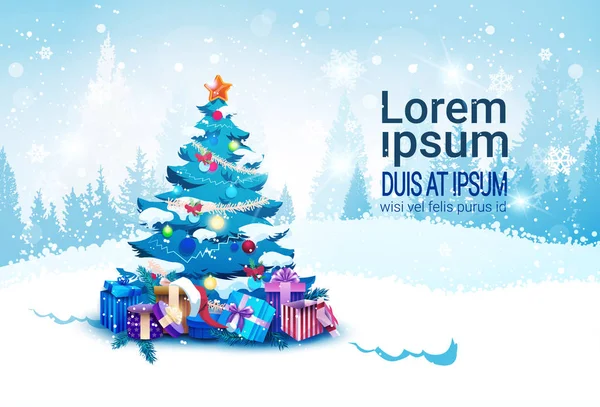 Banner de vacaciones de invierno con copia del árbol de Navidad del espacio decorado con coloridas bolas y guirnalda regalo y cajas de regalo sobre el bosque cubierto de nieve — Archivo Imágenes Vectoriales