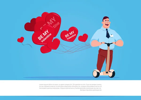 Muž se srdcem ve tvaru koni elektrický skútr Happy Valentine den koncepce s vrtulovým pohonem — Stockový vektor