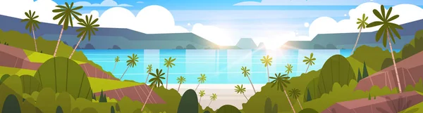 Krásné přímořské krajiny letní pláž s hory, modrou vodou a Palm stromy exotický Resort Horizont — Stockový vektor