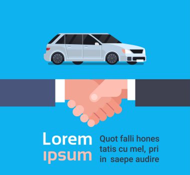 Satıcı adam el sallayarak sahibi, araba satın alma satış veya kiralama kavramı ile