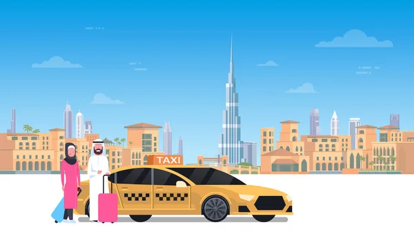Αραβικά ζευγάρι κάθεται σε φόντο κίτρινο αυτοκίνητο ταξί πάνω πόλη του Ντουμπάι — Διανυσματικό Αρχείο
