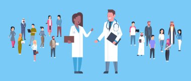 Adam ve kadın tıbbi doktor hastaları üzerinde mavi arka plan yatay Banner grup üzerinde