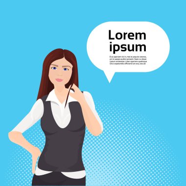 Şık iş kadını ofis çalışanı kopya alan arka plan üzerinde