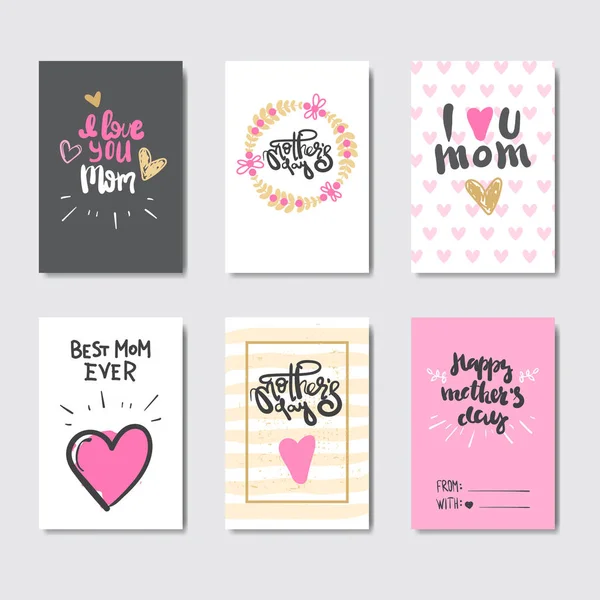 Conjunto de tarjetas de felicitación del día de las madres decoradas con caligrafía de letras lindas — Vector de stock