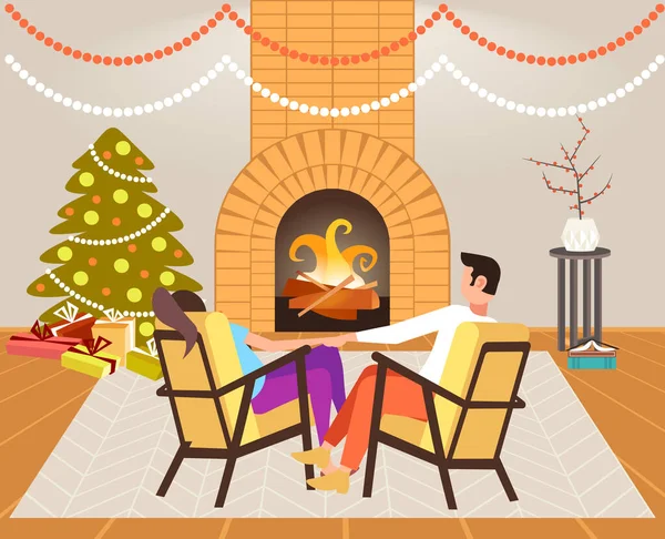 Paar sitzt in der Nähe von Kamin Weihnachten Neujahr Feiertage Feier Konzept Mann Frau Händchen halten entspannend in Heiligabend moderne Wohnzimmer Innenansicht — Stockvektor
