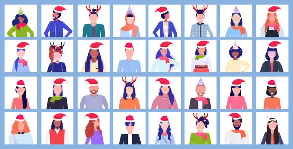 산타 모자를 쓰고 뿔을 가진 사람들 이 새해 기념 성화를 달고 있는 가운데 남성 아바타 여성들 이 수평 벡터 일러스트를 마주 하고 있다. — 스톡 벡터