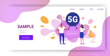 Akıllı telefon kullanan erkek kadın 5g online sohbet balonu iletişimi İnternet bağlantı konseptinin beşinci yenilikçi nesli modern soyut arka plan tam boy yatay kopya alanı