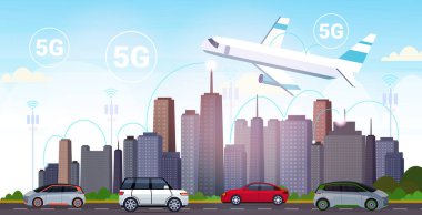 akıllı şehir üzerinde uçan uçak 5g çevrimiçi iletişim ağı kablosuz sistem bağlantı konsepti beşinci yenilikçi nesil yüksek hızlı internet modern şehir manzarası arka plan yatay
