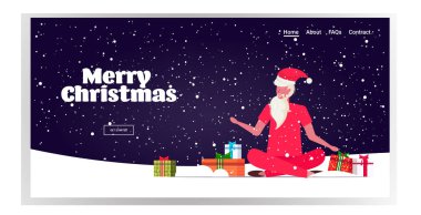 Renkli hediye kutularıyla Noel Baba, Lotus 'un yeni yıl kutlaması için poz verdirdiği yeni yıl kutlaması konsepti tam yatay tebrik kartı.