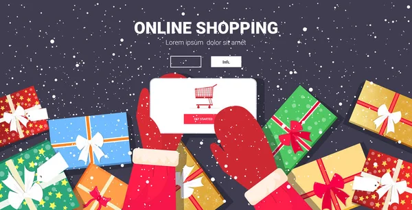 Santa mãos usando aplicativo móvel conceito de compras on-line Natal feriados celebração smartphone tela horizontal espaço de cópia — Vetor de Stock