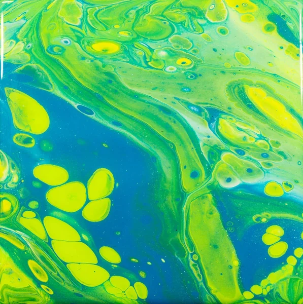 Grüne, blaue und silberne Acryl gießen Malerei — Stockfoto
