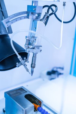 Yazdırılmış devre kartlarının otomatik kontrolü için robotik sistem