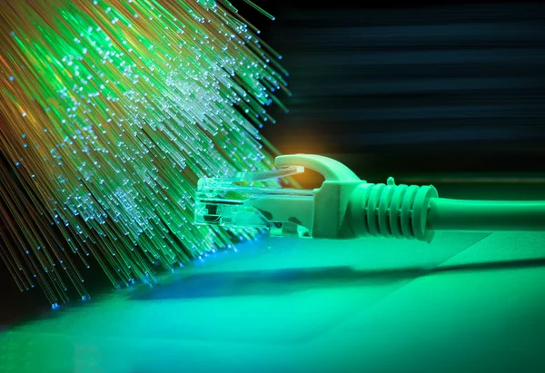 Síťový kabel s high tech technologií barvy pozadí — Stock fotografie
