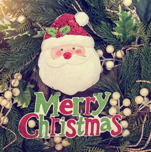 Çam Arka Planda Mutlu Noeller — Stok fotoğraf