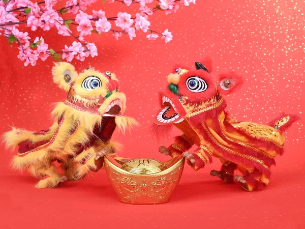 Chinesischer traditioneller tanzender Löwe zum neuen Jahr — Stockfoto
