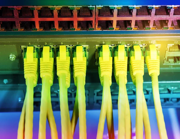 Ethernet Kabel Auf Netzwerk Switches Hintergrund — Stockfoto