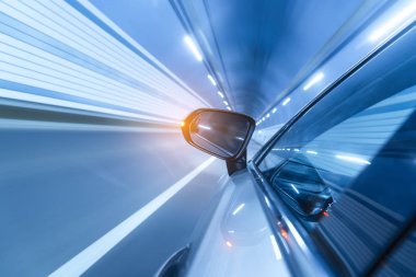 Tünel için araba araba.