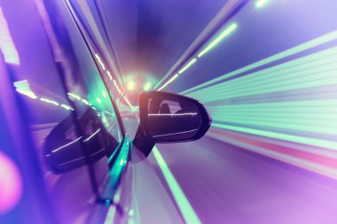 Tünel için araba araba.