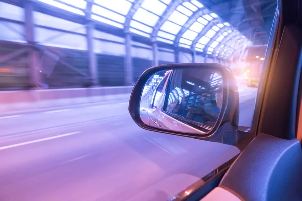 Coche Conduciendo Túnel — Foto de Stock