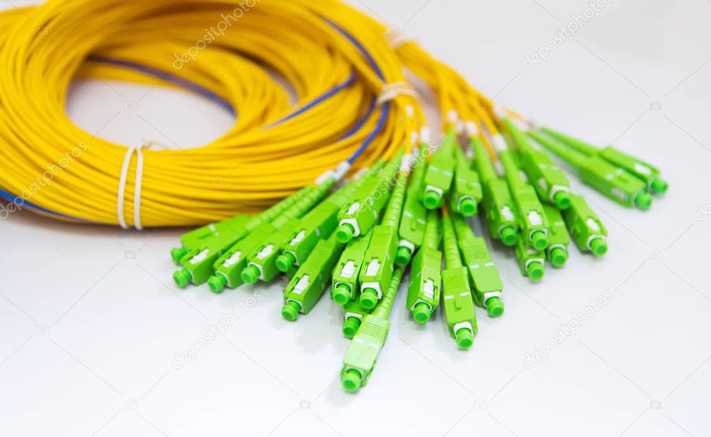 group head connector green fiber optic network cable