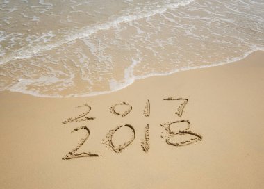 tropik sahilde kum yazılı 2018 yazmak