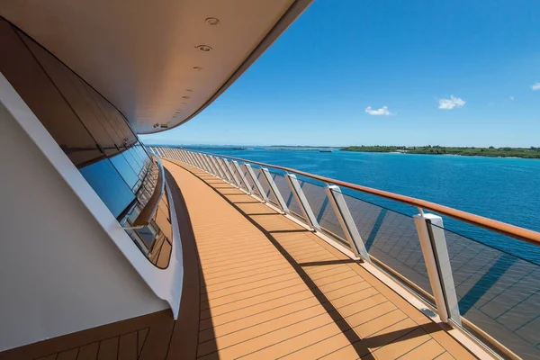 Sea View Cruise Ship Sailing — Stock Photo, Image