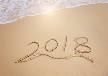 tropik sahilde kum yazılı 2018 yazmak