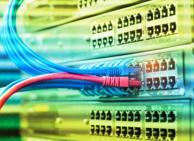 Ethernet kablosu ağ üzerinde arka plan geçer