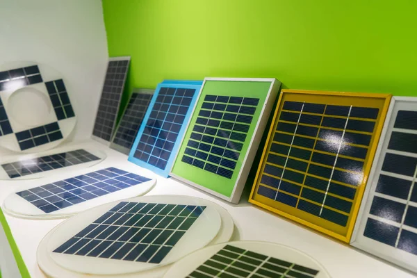 Diverse Zonnepanelen Fabriek — Stockfoto